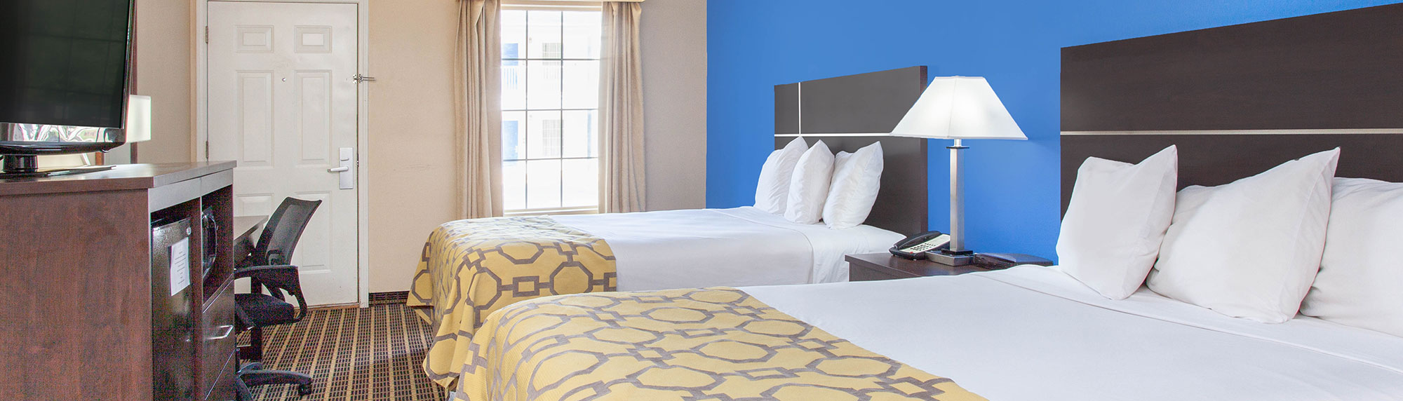 two double beds room